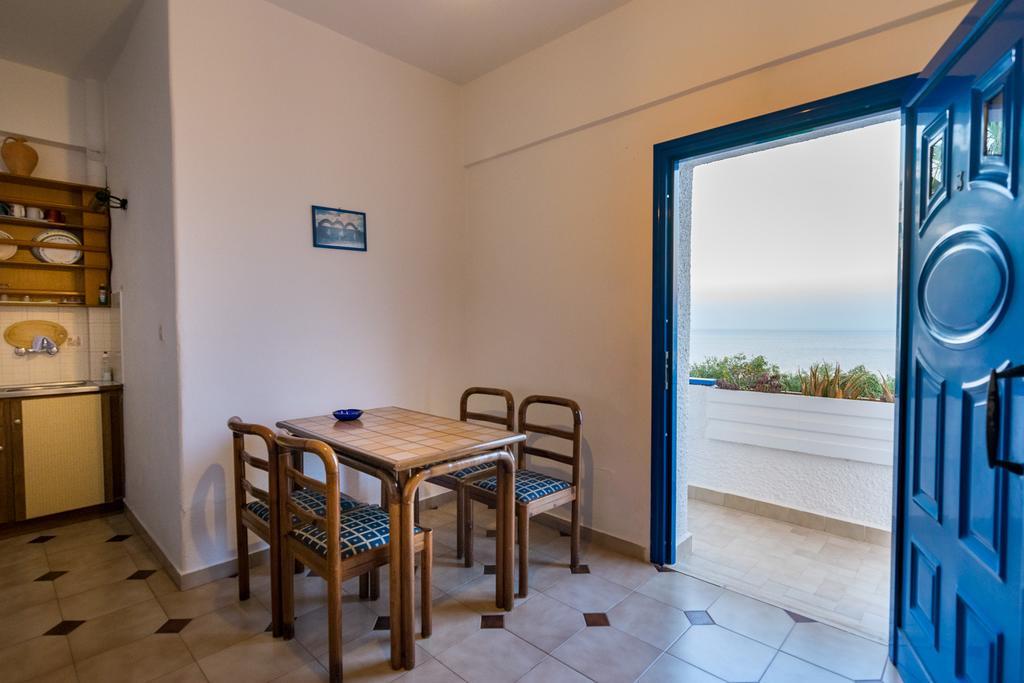 Creta Sky Apartment Achlia Exterior photo